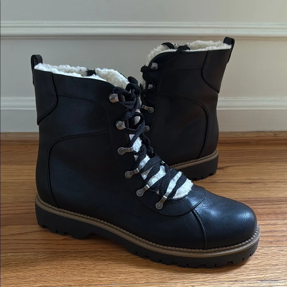 NEW Style & Co Women 11 Women's Black Grommet Tie Faux Sherpa Rugged Boot